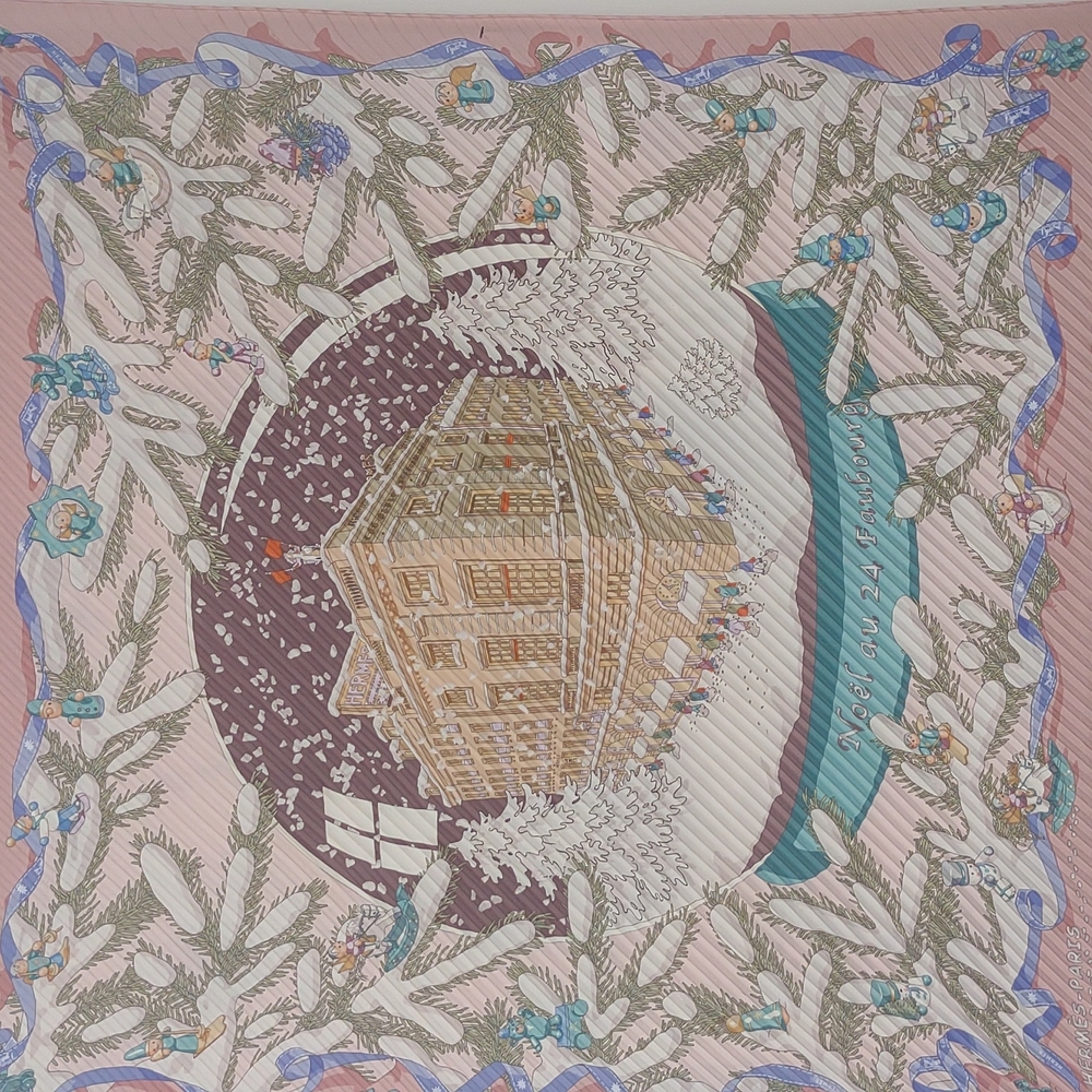 Hermes 'Noel au 24 Faubourg' Plisse Silk Christmas Scarf - Picture 9 of 9
